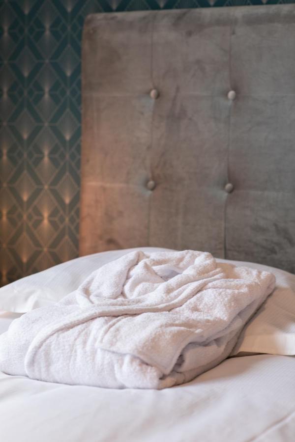 Belle Surprise Coeur De Ville, Cosy Avec Terrasse Cannes Exteriér fotografie